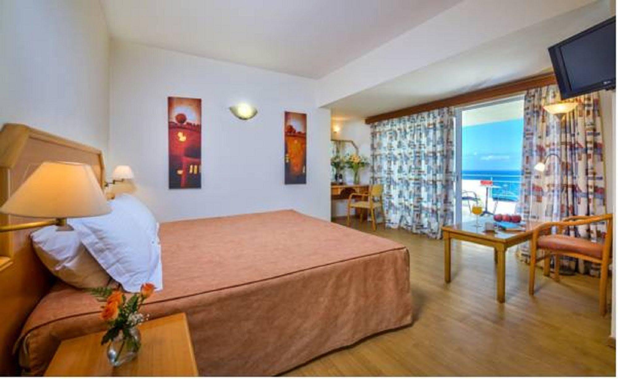 Rethymno Mare & Water Park Hotel Szkaléta Kültér fotó